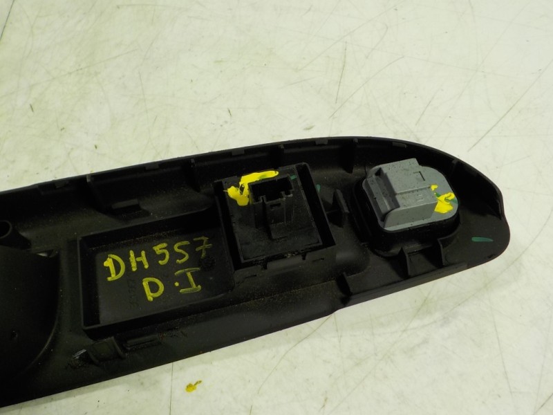 Recambio de mando elevalunas delantero izquierdo para volkswagen passat variant (3c5) 1.9 tdi referencia OEM IAM 3C0959903BREH  