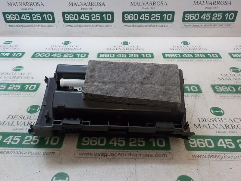 Recambio de guantera para opel zafira (c) excellence referencia OEM IAM 20892627  