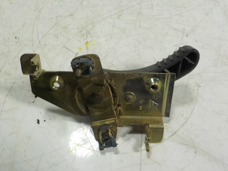 Recambio de maneta interior trasera izquierda para citroën berlingo 1.9 diesel referencia OEM IAM   