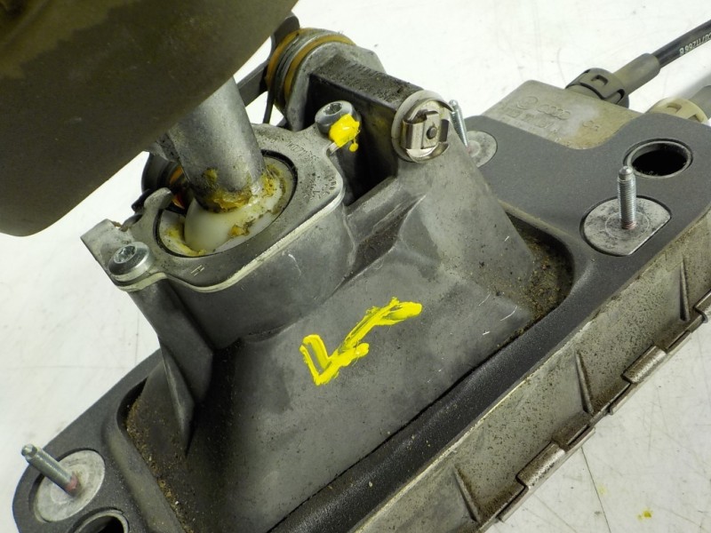 Recambio de palanca cambio para volkswagen passat variant (3c5) 1.9 tdi referencia OEM IAM 1K0711061A 1K0711061A 