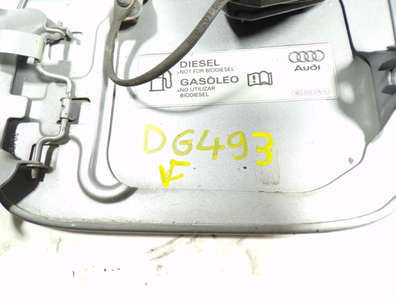 Recambio de tapa combustible para audi a4 avant (8e) 2.0 tdi referencia OEM IAM 8E0809905E  