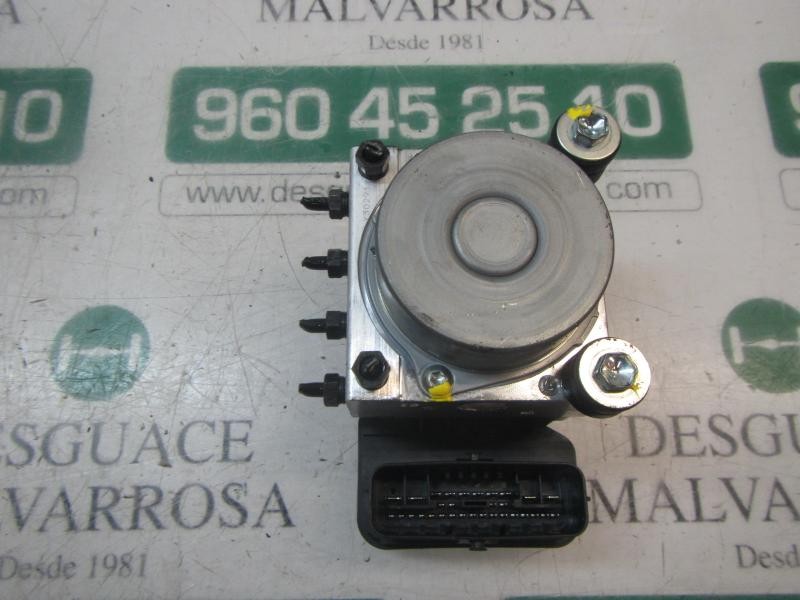 Recambio de abs para toyota corolla hybrid referencia OEM IAM 4405012E70 8954112E30 11304041340