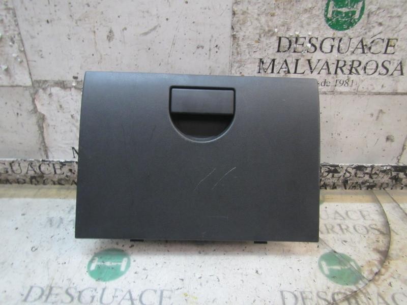 Recambio de guantera para chrysler jeep compass 2.0 crd cat referencia OEM IAM 1FB991DVAA  