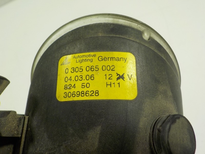 Recambio de faro antiniebla derecho para volvo c70 cabriolet 2.5 20v turbo cat referencia OEM IAM  30698628 