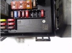 Recambio de caja reles / fusibles para opel astra j sports tourer 1.7 16v cdti referencia OEM IAM 13368645 13368645  2