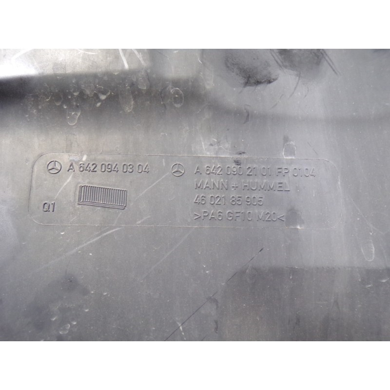 Recambio de filtro aire para mercedes-benz clase m (w164) 3.0 cdi cat referencia OEM IAM A6420900901 A6420940304 