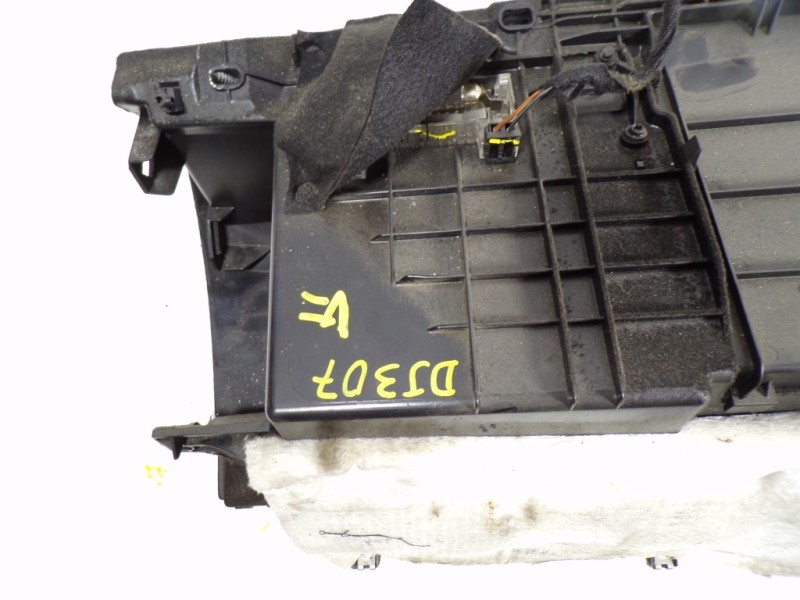 Recambio de guantera para mercedes-benz clase m (w164) 3.0 cdi cat referencia OEM IAM A16468001919D84  