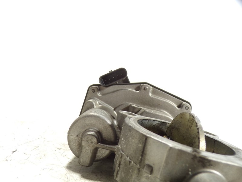 Recambio de caja mariposa para bmw serie 1 lim. (f21) 2.0 turbodiesel referencia OEM IAM 13547810752 7810752 