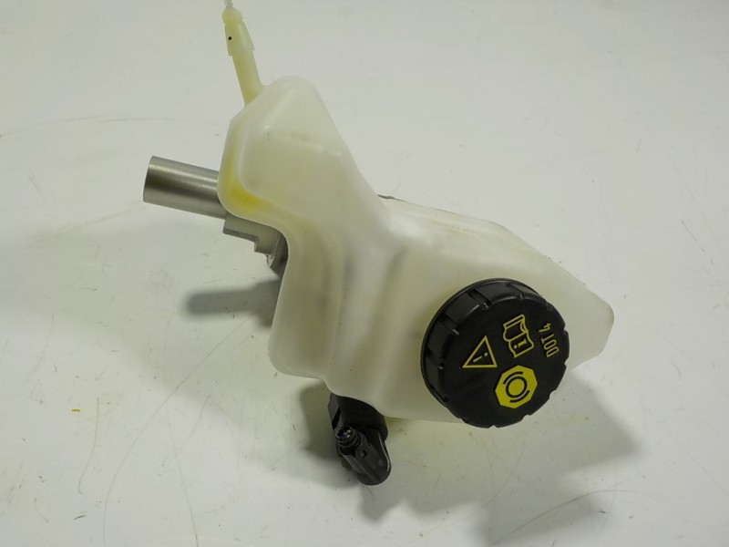 Recambio de bomba freno para seat leon sportstourer (kl8) style referencia OEM IAM 3Q1614019D 02048644P7 