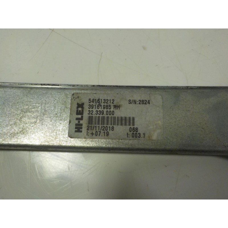 Recambio de elevalunas delantero derecho para opel corsa e 1.4 referencia OEM IAM 13447039 39161985 