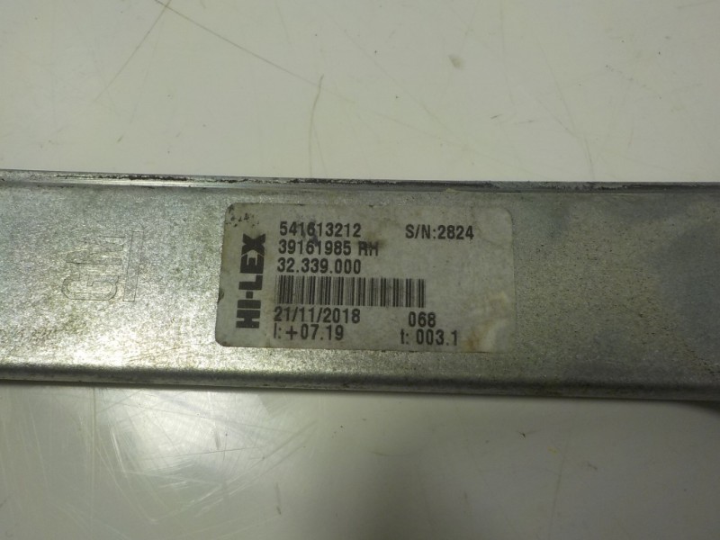 Recambio de elevalunas delantero derecho para opel corsa e 1.4 referencia OEM IAM 13447039 39161985 