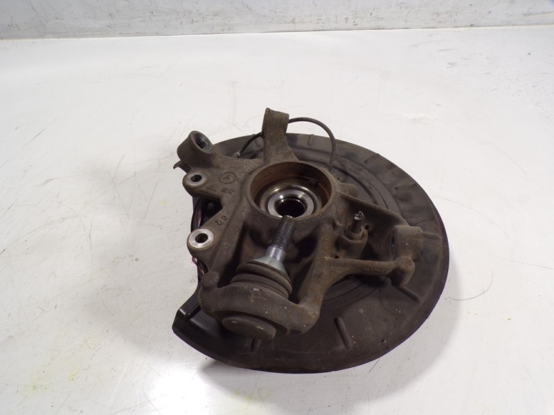 Recambio de mangueta trasera derecha para mercedes-benz clase m (w164) 3.0 cdi cat referencia OEM IAM A1643500808  