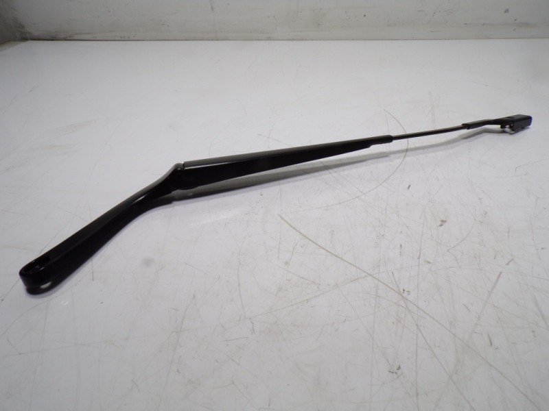 Recambio de brazo limpia delantero izquierdo para seat leon sportstourer (kl8) style referencia OEM IAM 5FB955409  