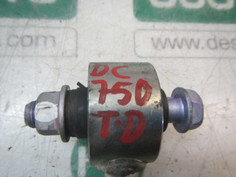 Recambio de tirante trasero derecho para toyota corolla hybrid referencia OEM IAM 4883047010  