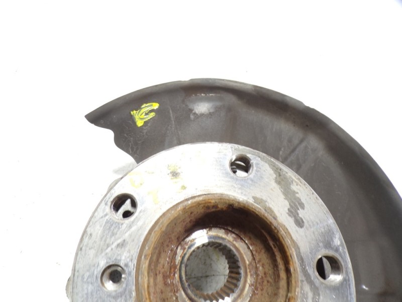 Recambio de mangueta trasera derecha para bmw serie 1 lim. (f21) 2.0 turbodiesel referencia OEM IAM 33326792516  