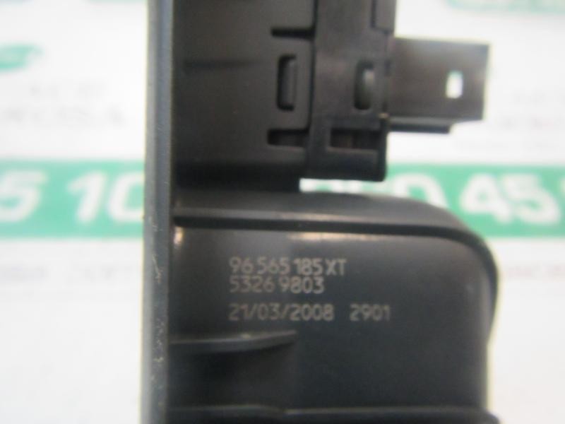Recambio de mando elevalunas trasero izquierdo para peugeot 308 1.6 16v referencia OEM IAM   