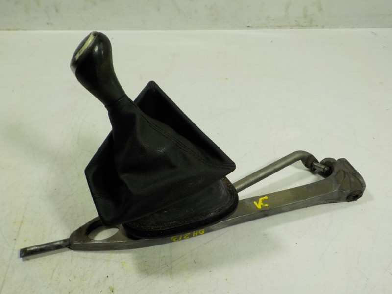 Recambio de palanca cambio para bmw serie 1 lim. (f21) 2.0 turbodiesel referencia OEM IAM 25117596703  