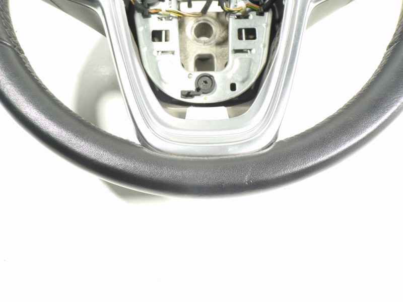 Recambio de volante para opel astra j sports tourer 1.7 16v cdti referencia OEM IAM 13351029  