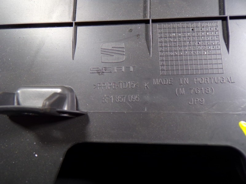 Recambio de guantera para seat leon sc (5f5) 1.4 16v tsi referencia OEM IAM 5F1857095KVS9 5F1857095 