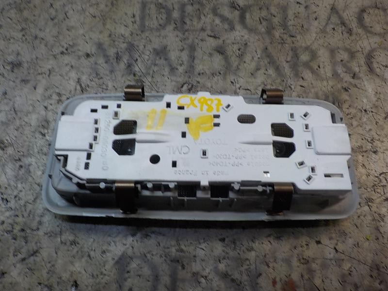 Recambio de piloto interior para toyota auris hybrid business referencia OEM IAM 8125005030B0  