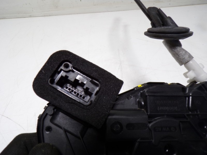 Recambio de cerradura puerta trasera izquierda para seat leon sportstourer (kl8) style referencia OEM IAM 5TA839015L 5TA839015Q 