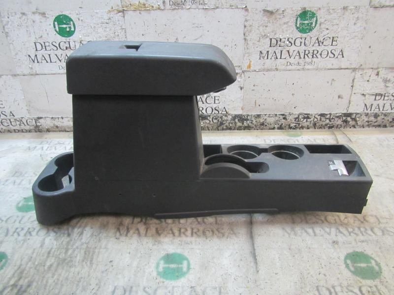 Recambio de apoyabrazos central para chrysler jeep compass 2.0 crd cat referencia OEM IAM 1EE201DVAA  