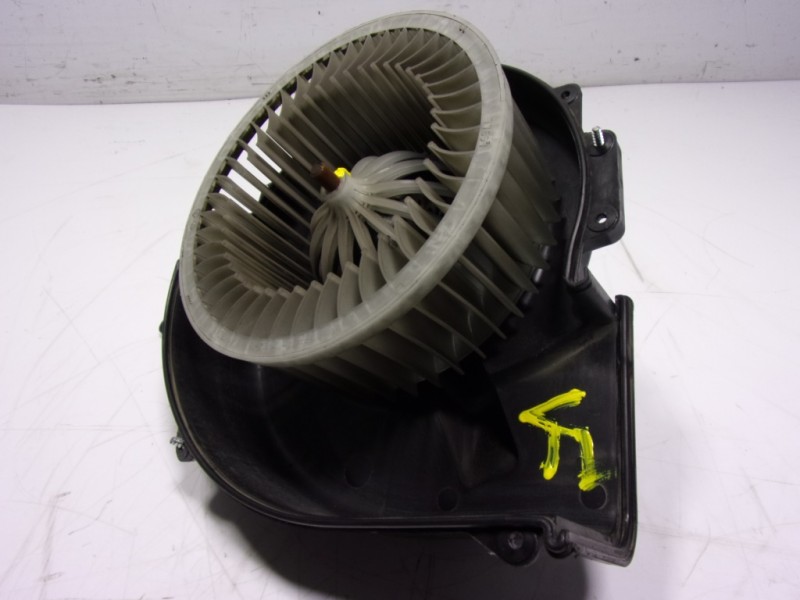 Recambio de motor calefaccion para volkswagen polo (6r1) 1.2 12v referencia OEM IAM 6R1819015 6Q1819015J 