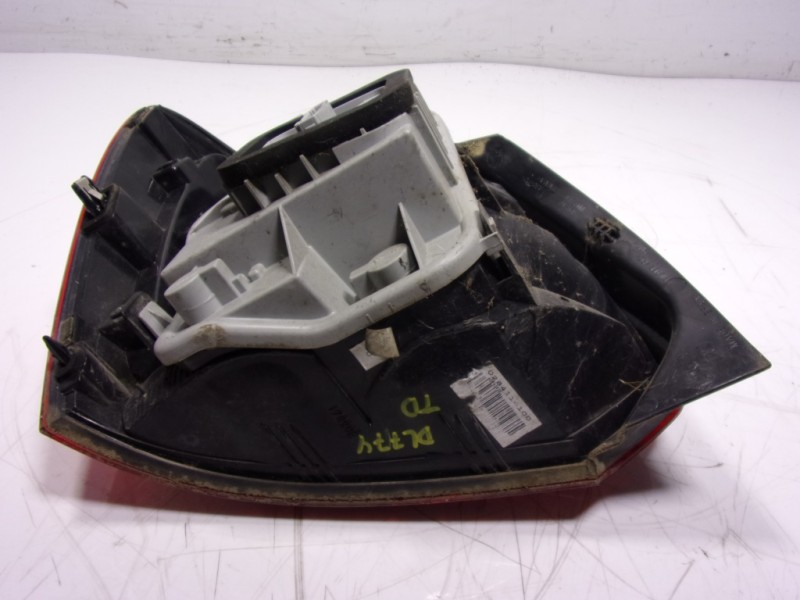 Recambio de piloto trasero derecho para volkswagen polo (6r1) 1.2 12v referencia OEM IAM 6R0945096AH 6R0945258A 