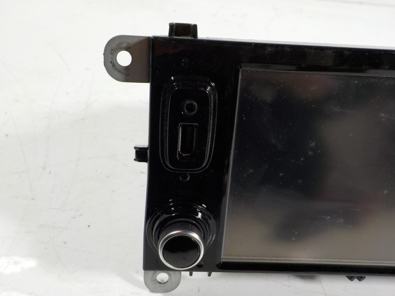 Recambio de sistema navegacion gps para renault clio iv 1.5 dci diesel fap referencia OEM IAM 281157316R  