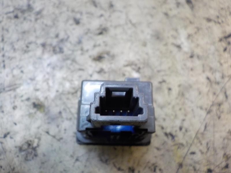 Recambio de modulo electronico para toyota auris hybrid business referencia OEM IAM 8477002010  