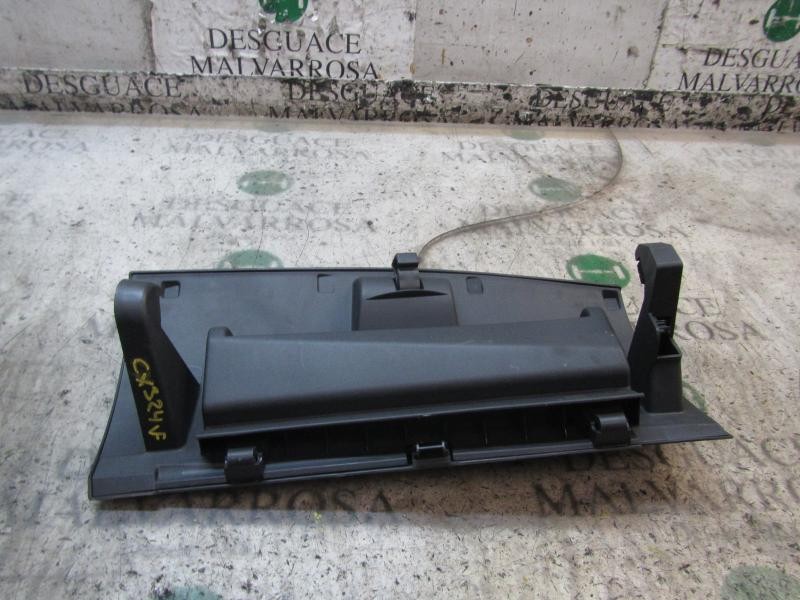 Recambio de guantera para renault megane iii berlina 5 p dynamique referencia OEM IAM 682525548R  