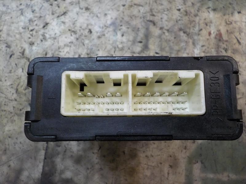 Recambio de centralita cambio automatico para toyota auris hybrid business referencia OEM IAM 8953512021 8953512011 