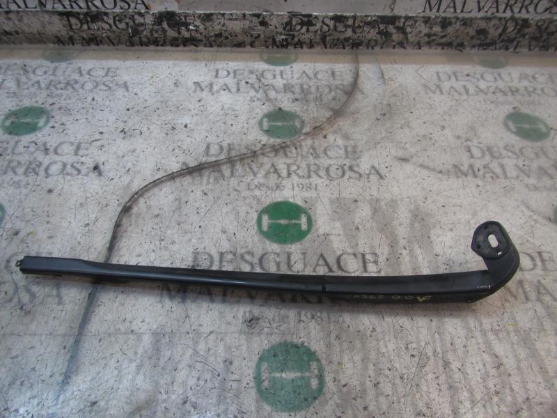 Recambio de brazo limpia delantero derecho para seat leon (1p1) comfort limited referencia OEM IAM 1P0955410A1P9  