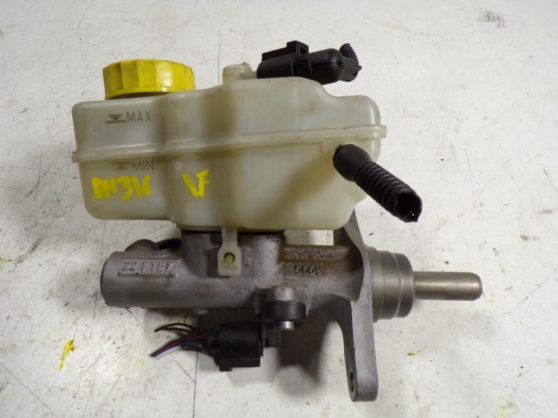 Recambio de bomba freno para seat ibiza st (6j8) 1.6 tdi referencia OEM IAM 6R1611019A  