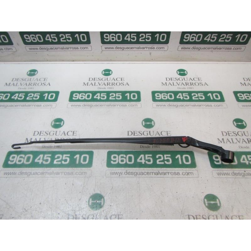 Recambio de brazo limpia delantero izquierdo para toyota corolla hybrid referencia OEM IAM 8522102410  