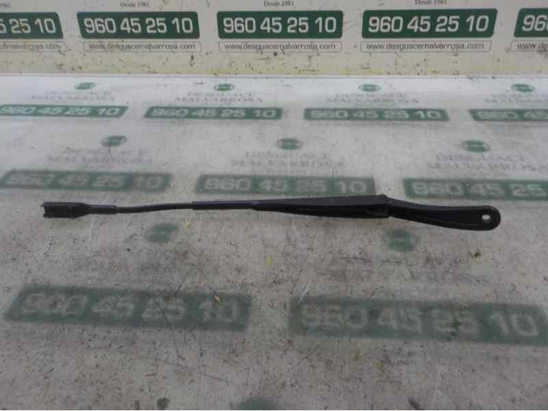 Recambio de brazo limpia delantero derecho para dacia duster ambiance 4x4 referencia OEM IAM 288868737R  