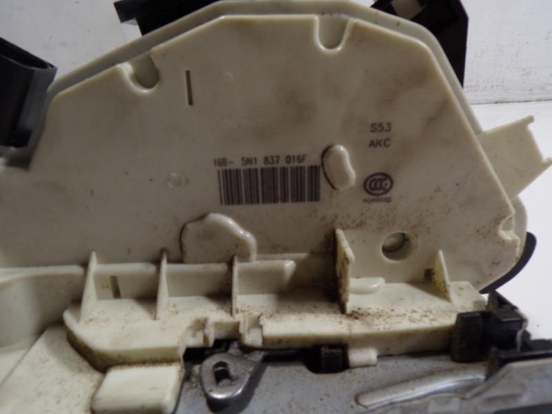 Recambio de cerradura puerta delantera derecha para seat ibiza (6j5) 1.6 tdi referencia OEM IAM 5N1837016F 5N1837016F 