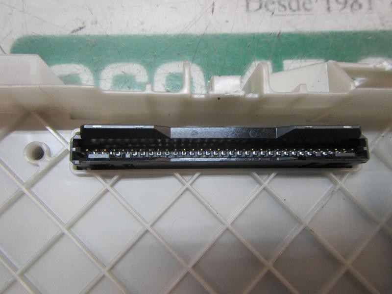 Recambio de caja reles / fusibles para toyota corolla hybrid referencia OEM IAM 8273002P80  