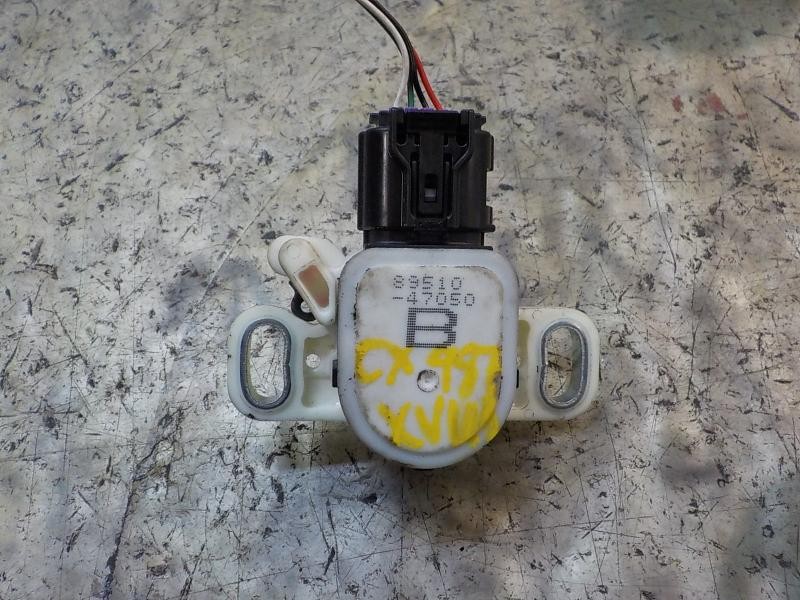 Recambio de modulo electronico para toyota auris hybrid business referencia OEM IAM 8951047050 8951047050 