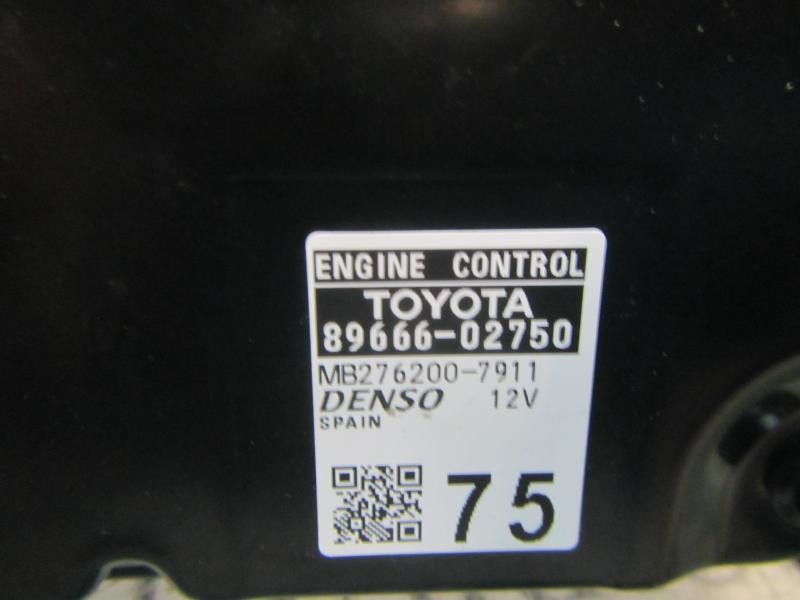 Recambio de centralita motor uce para toyota corolla hybrid referencia OEM IAM  896660275 MB2762007911