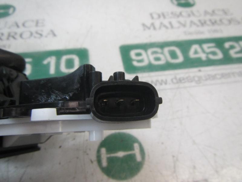 Recambio de cerradura maletero / porton para toyota corolla hybrid referencia OEM IAM 6935002100  