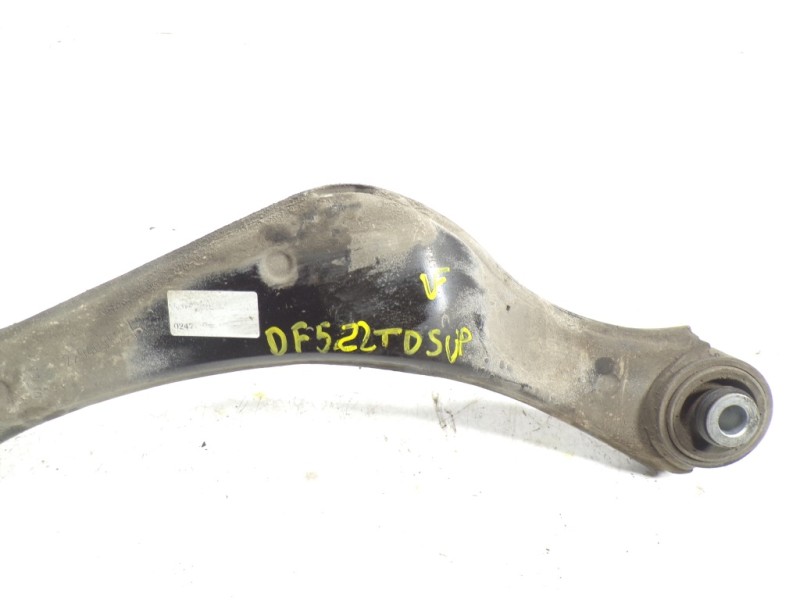 Recambio de brazo suspension superior trasero derecho para opel insignia berlina 1.6 cdti dpf referencia OEM IAM   