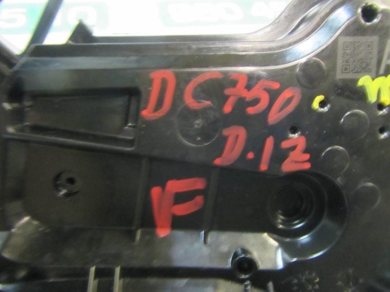 Recambio de cerradura puerta delantera izquierda para toyota corolla hybrid referencia OEM IAM 6904002491  