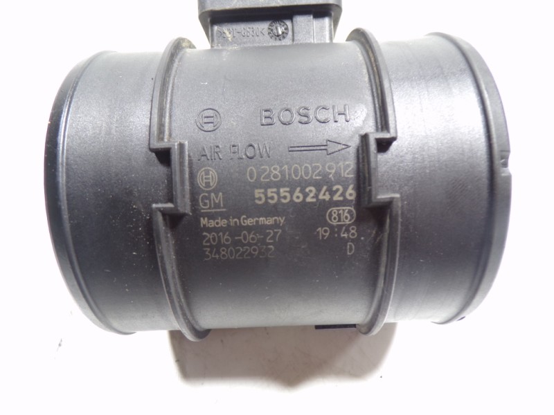 Recambio de caudalimetro para opel insignia berlina 1.6 cdti dpf referencia OEM IAM  55562426 