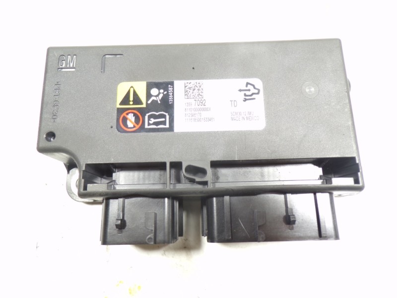 Recambio de centralita airbag para opel insignia berlina 1.6 cdti dpf referencia OEM IAM  13597092 