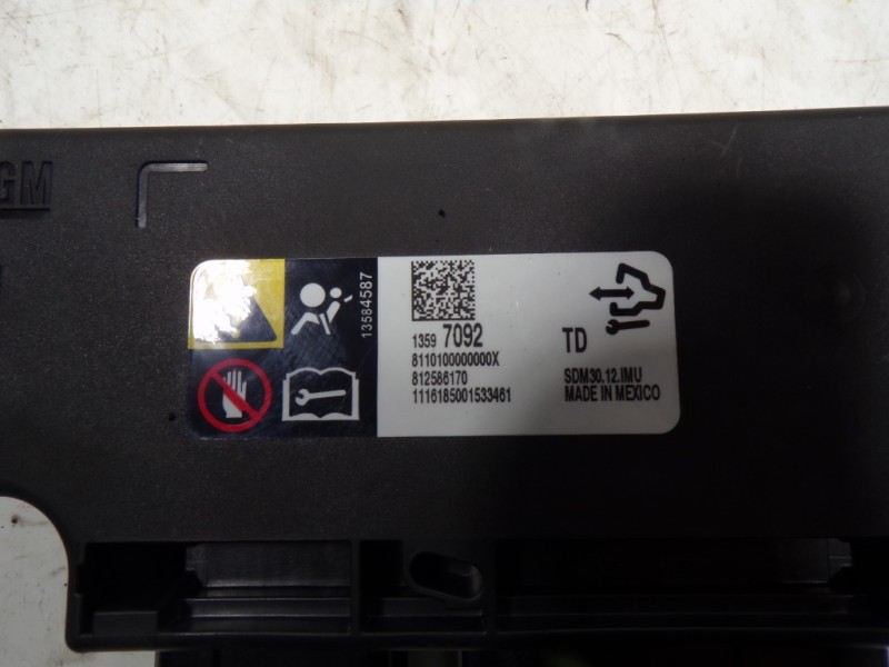 Recambio de centralita airbag para opel insignia berlina 1.6 cdti dpf referencia OEM IAM  13597092 