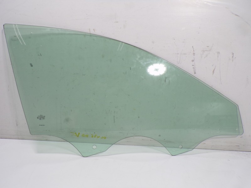 Recambio de cristal puerta delantero derecho para seat leon sportstourer (kl8) style referencia OEM IAM 5FA845202A  