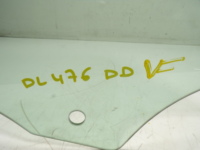 Recambio de cristal puerta delantero derecho para seat leon sportstourer (kl8) style referencia OEM IAM 5FA845202A  