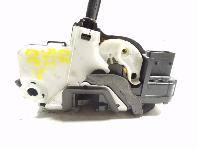 Recambio de cerradura puerta delantera derecha para opel insignia berlina 1.6 cdti dpf referencia OEM IAM   