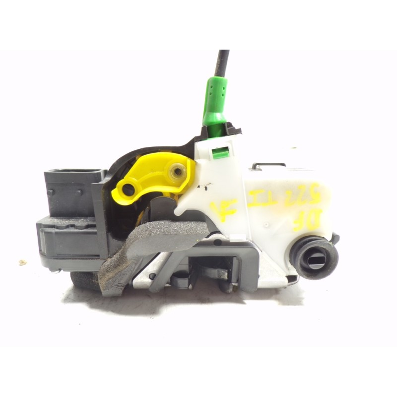 Recambio de cerradura puerta trasera izquierda para opel insignia berlina 1.6 cdti dpf referencia OEM IAM  13579557 